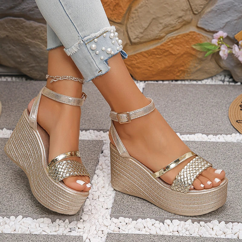 Alice | Sandali in pelle intrecciata con zeppa