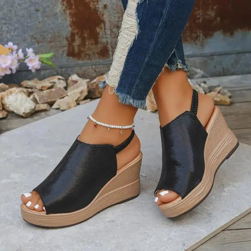 Camilla | Sandali con zeppa chunky e cinturino posteriore