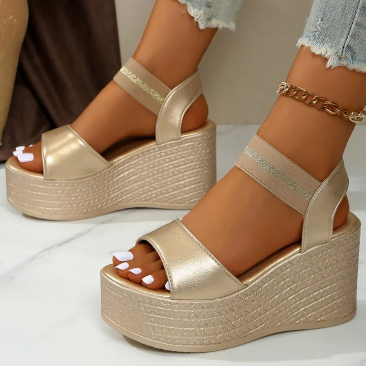 Beatrice | Sandali infradito con zeppa