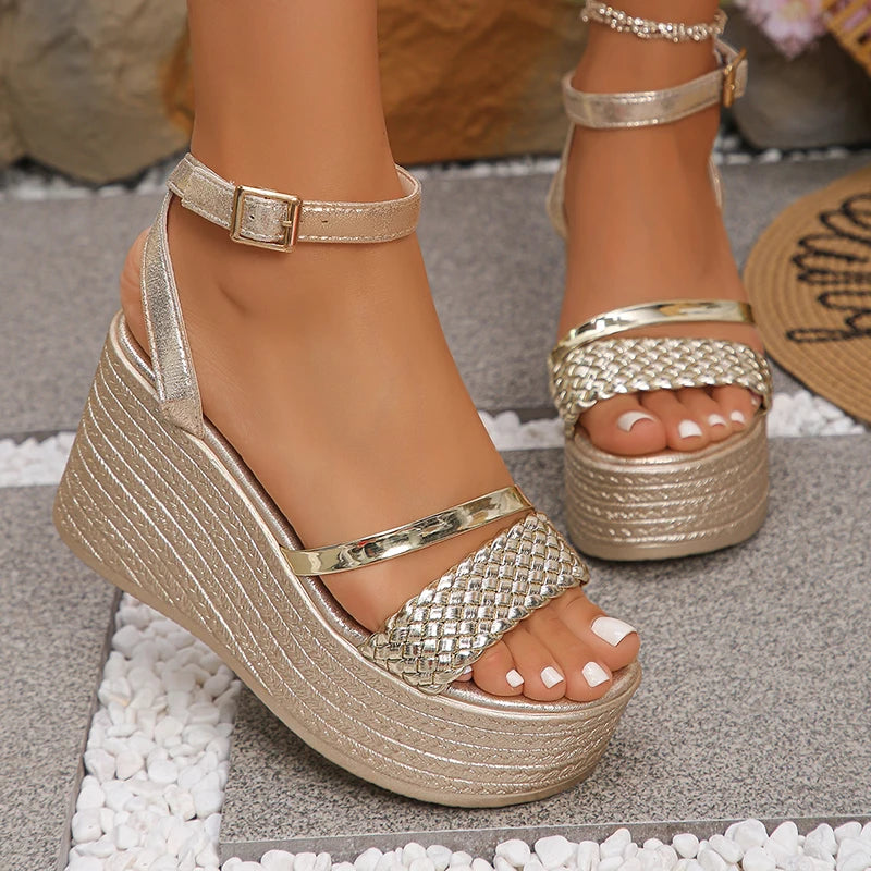 Alice | Sandali in pelle intrecciata con zeppa