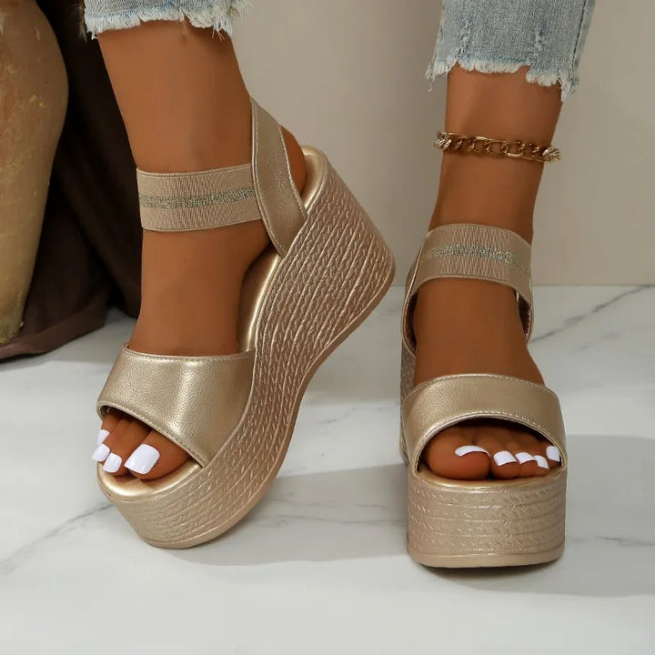 Beatrice | Sandali infradito con zeppa