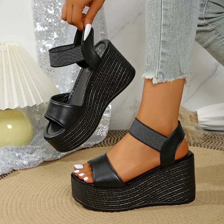 Beatrice | Sandali infradito con zeppa